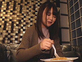 完全プライベート映像 Fカップ癒し系お姉さん栗栖みなみと初めての二人きりお泊まり 栗栖みなみ　サンプル画像05